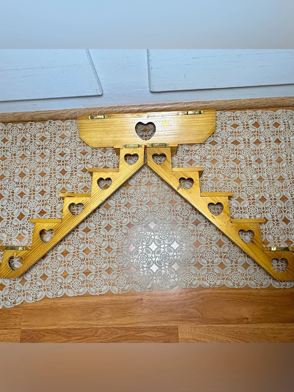 Vintage 90s Cottagecore Wooden Heart Floating Stair Step Curio Shelf 3 Piece Set